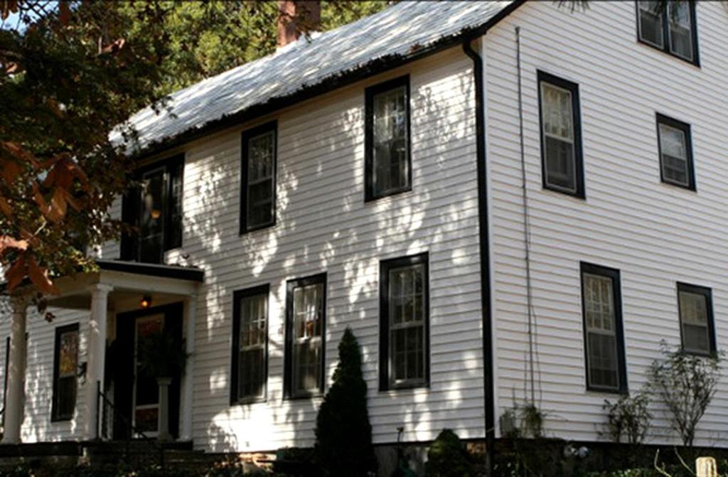 The Carolina Bed & Breakfast