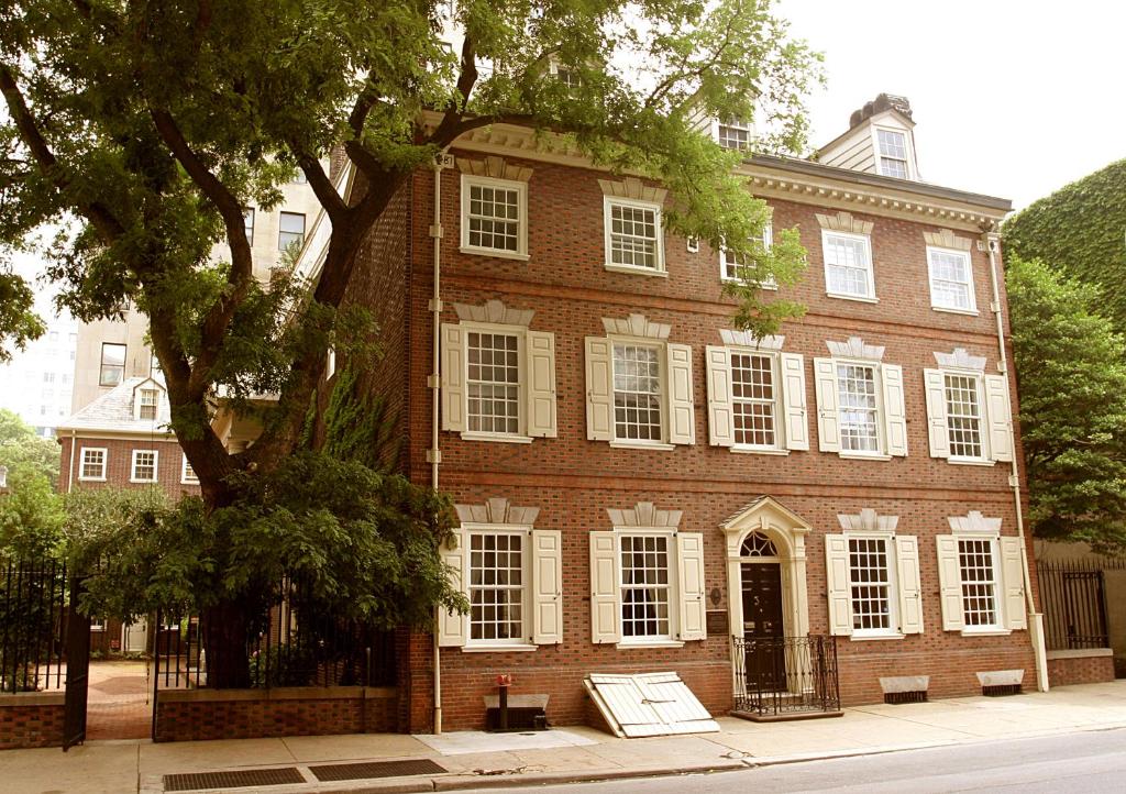 The Morris House Hotel