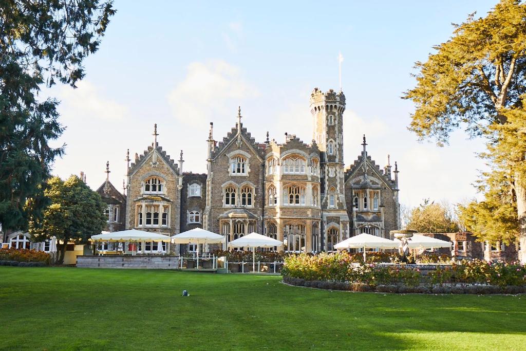 The Oakley Court
