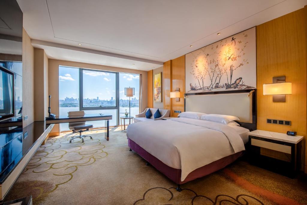 Wuhan Yangtze River Hotel